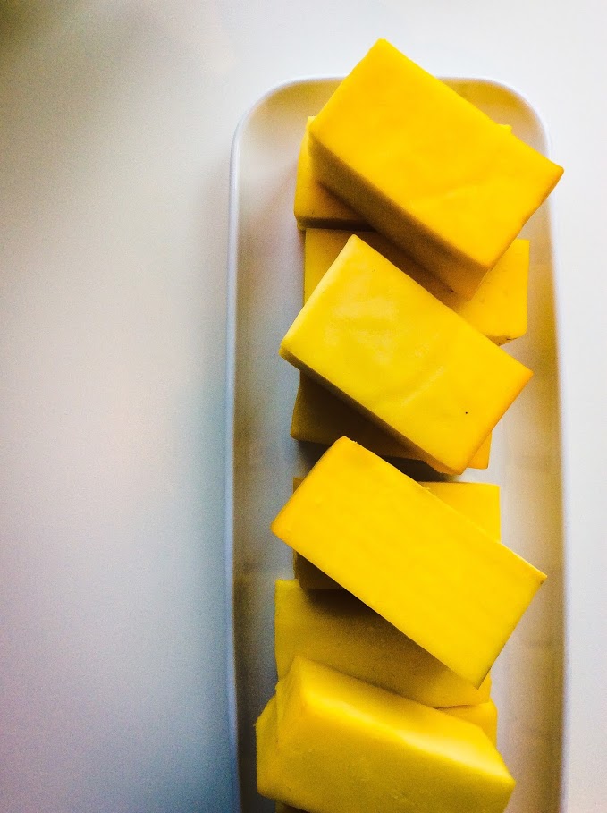 Bloc de cheddar fumé maison